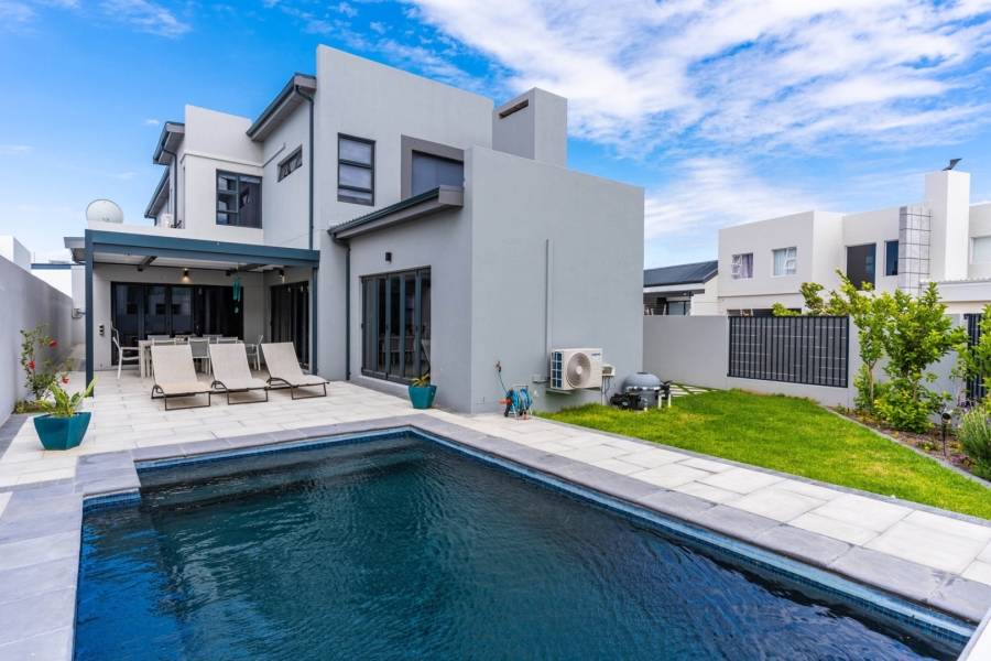 3 Bedroom Property for Sale in Sandown Western Cape